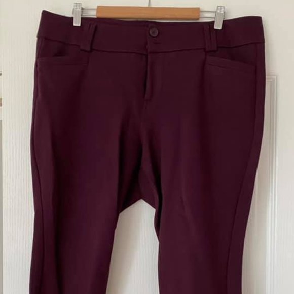 Torrid Premium Ponte Ankle Skinny Pant, Burgundy Purple, size 18 - Picture 3 of 3